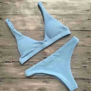 Low waisted scoop bikini set